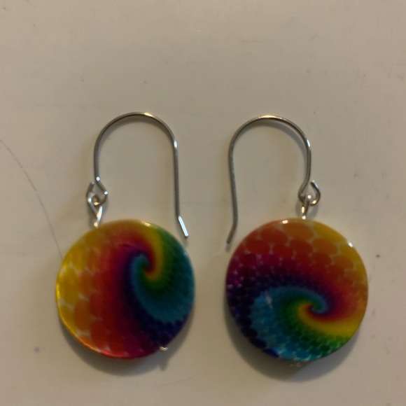 Who doesn’t love tye dye ! 🧜🏻‍♀️ - Picture 6 of 6